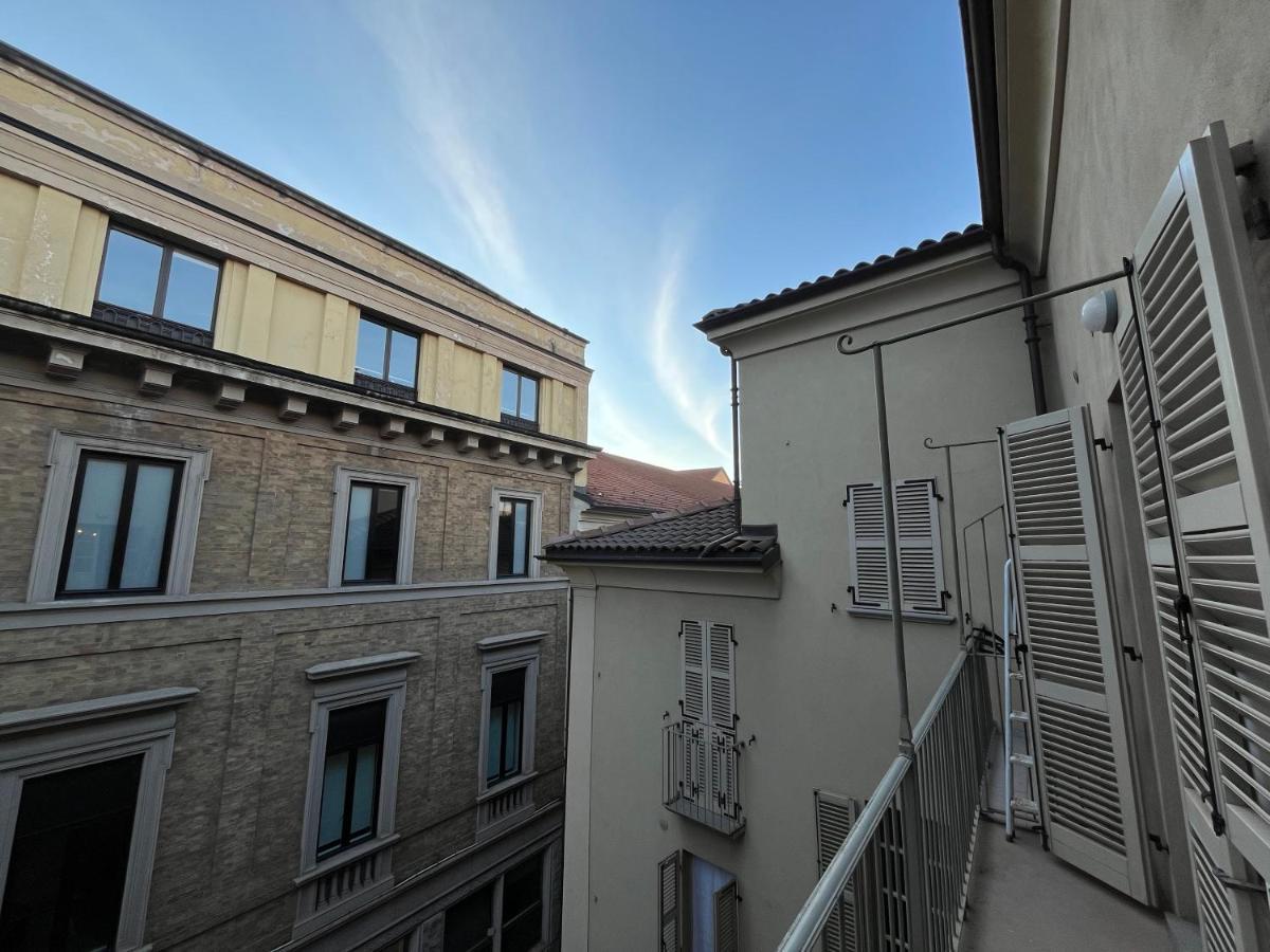 Zenhouse - Nel Cuore Del Centro Storico Di Torino Luaran gambar