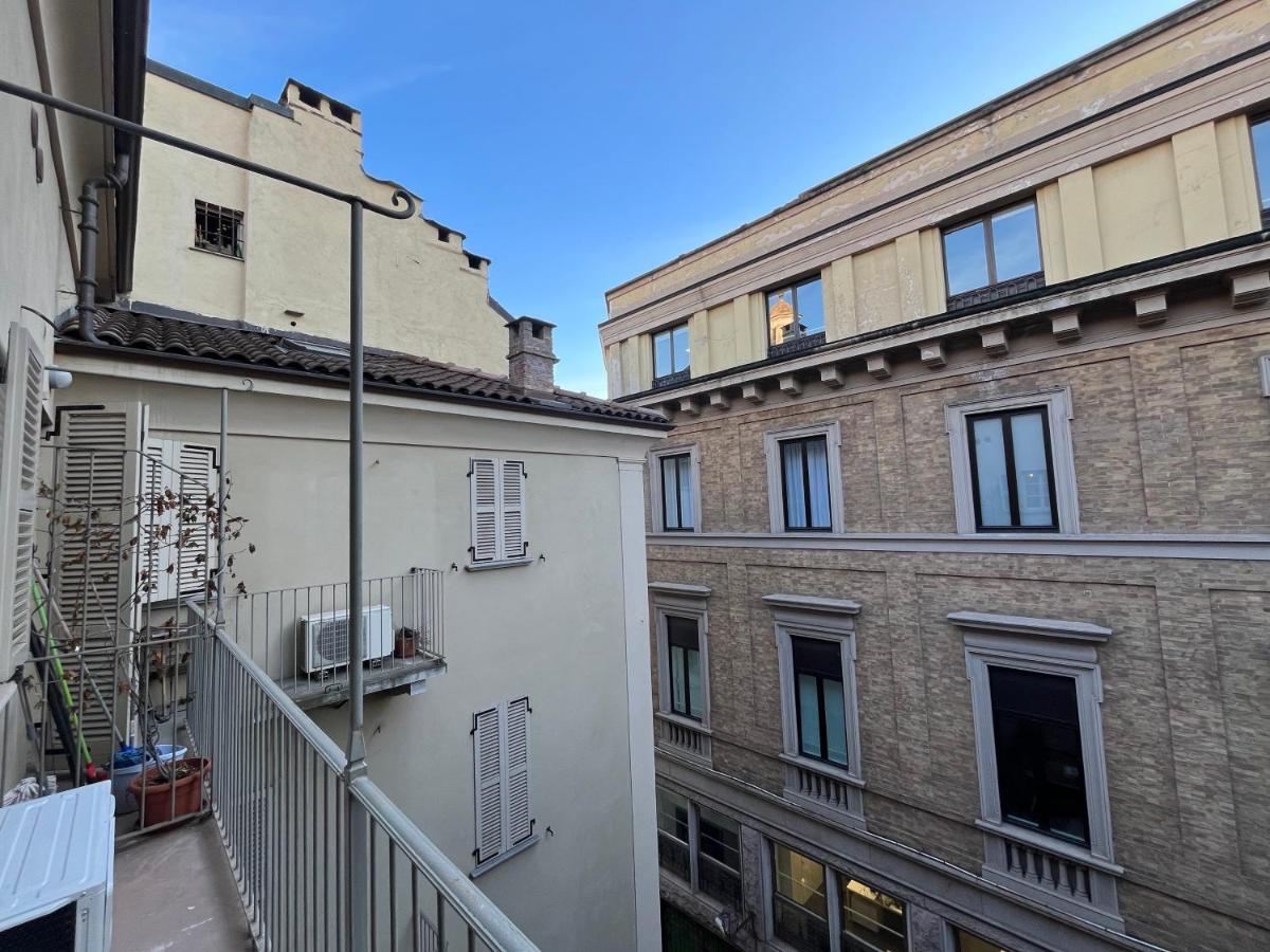 Zenhouse - Nel Cuore Del Centro Storico Di Torino Luaran gambar